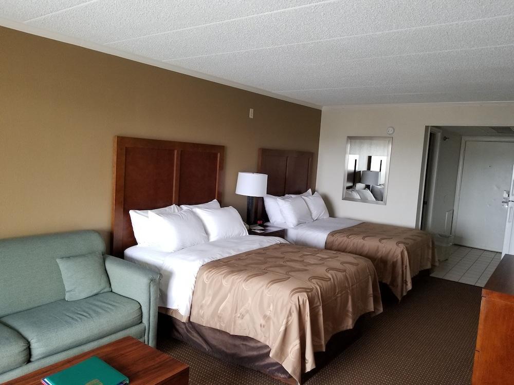 Quality Inn & Suites Oceanblock Оушън Сити Екстериор снимка