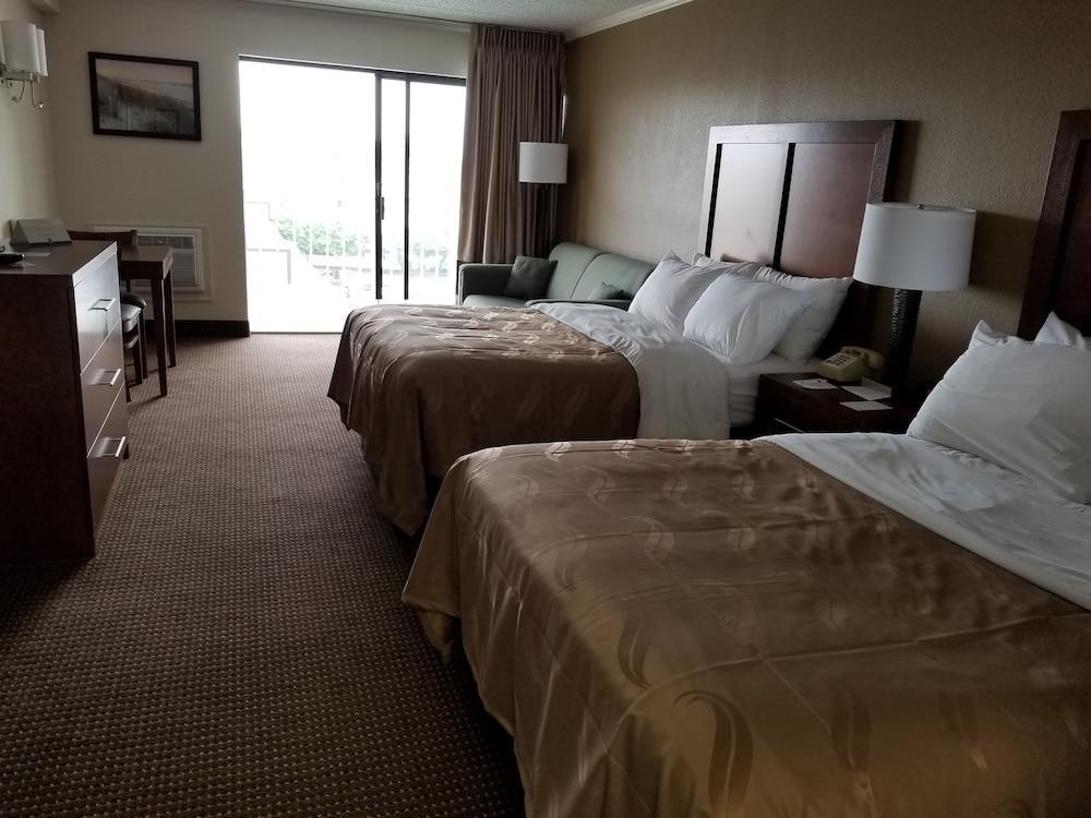 Quality Inn & Suites Oceanblock Оушън Сити Екстериор снимка