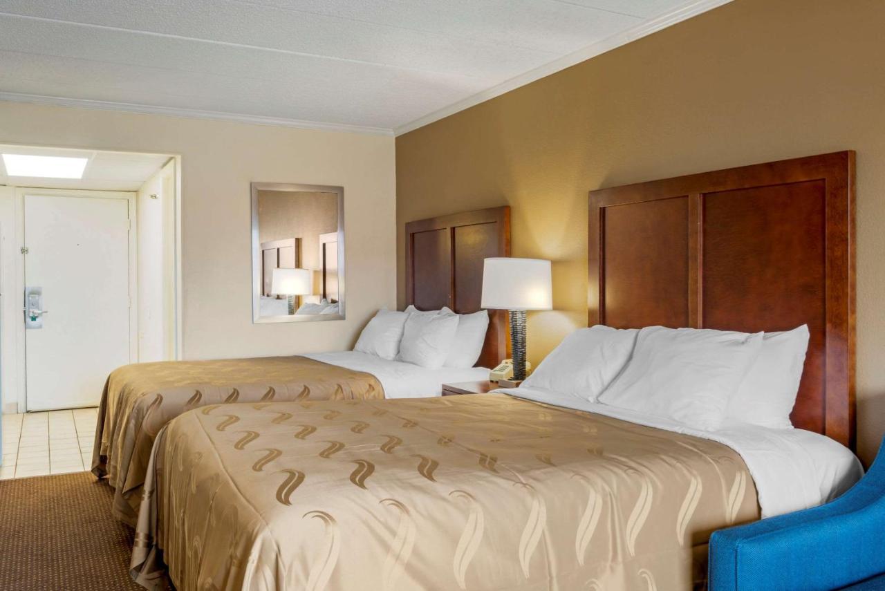 Quality Inn & Suites Oceanblock Оушън Сити Екстериор снимка
