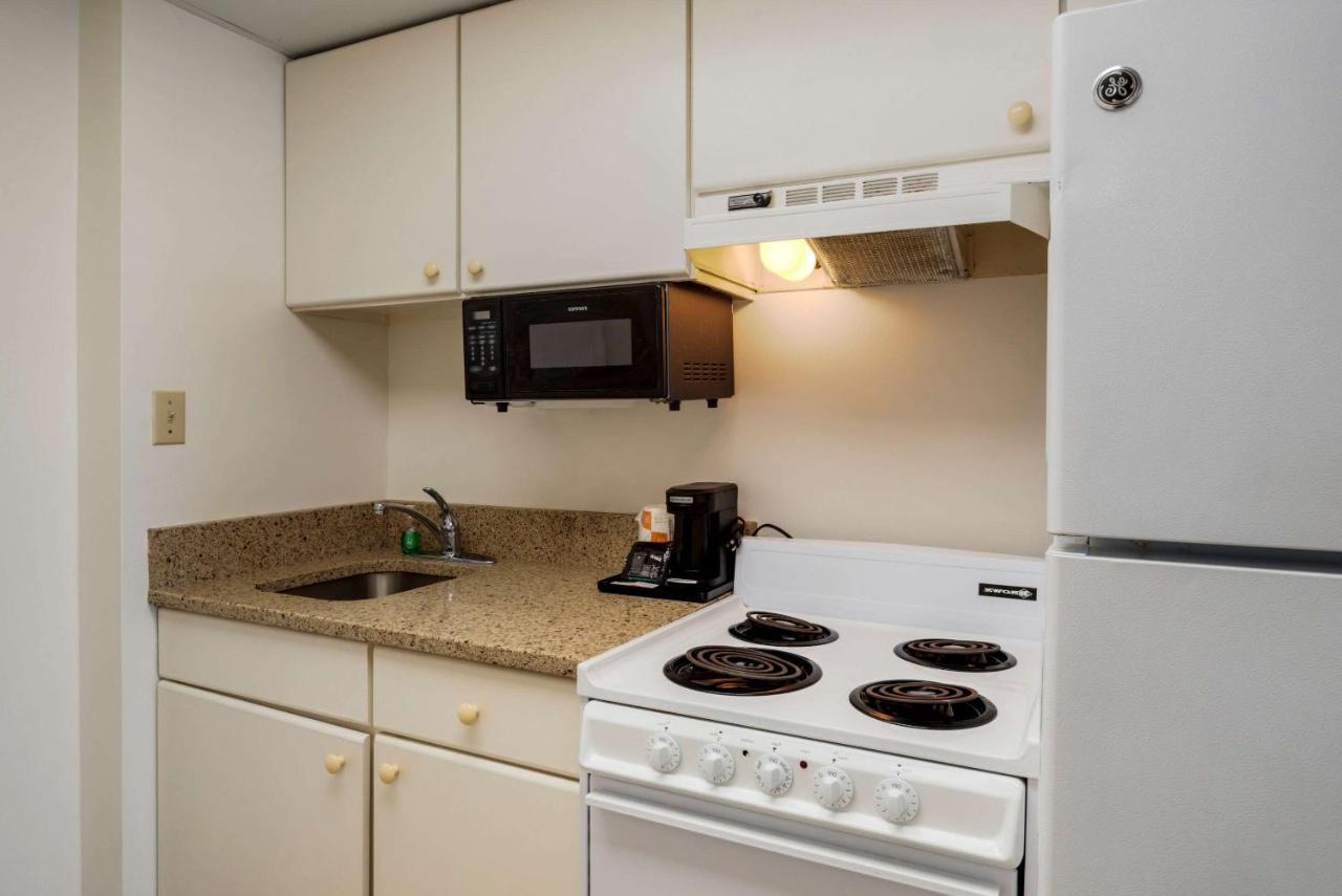 Quality Inn & Suites Oceanblock Оушън Сити Екстериор снимка